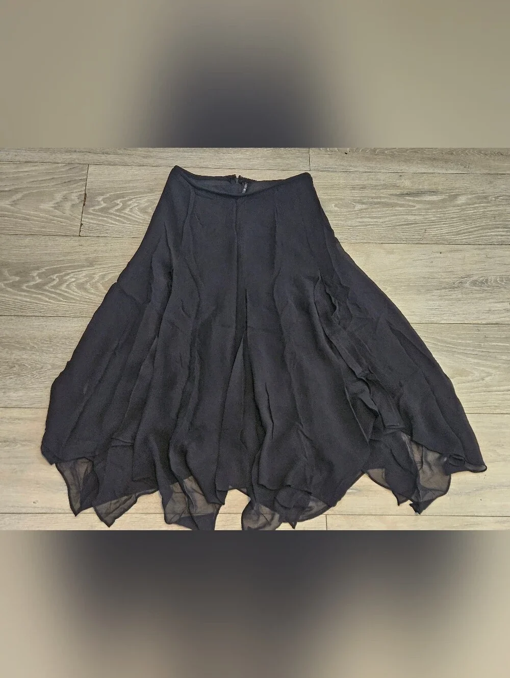 Vintage Tadashi 100% Silk Handkerchief Hem Skirt Black Size 4 US / 6 UK Flowy